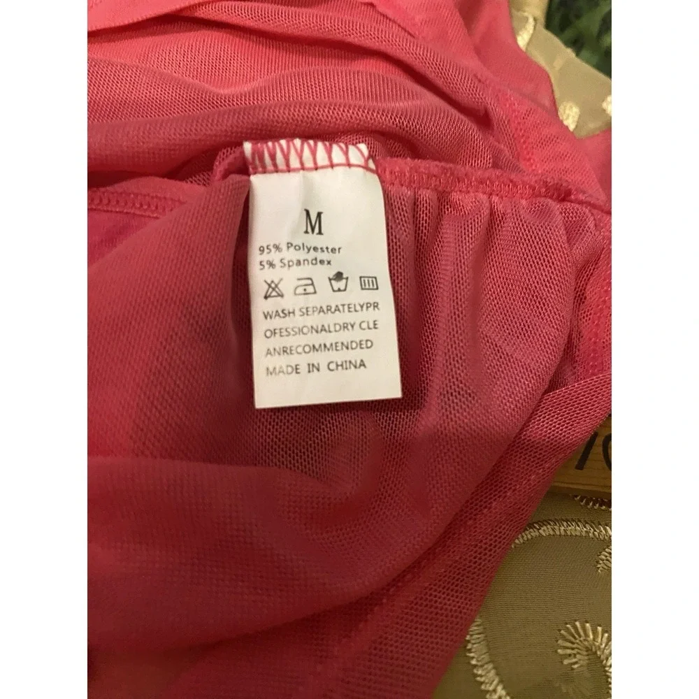 Womens Red Long Sleeve Mesh Yoga Crop Top Medium Sports - Picture 3 of 5